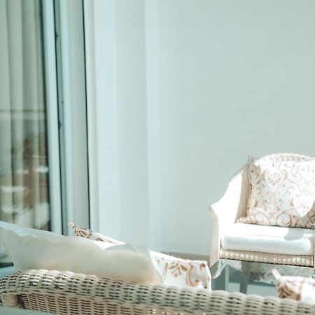 Limani Deluxe Apartments Sarandë エクステリア 写真