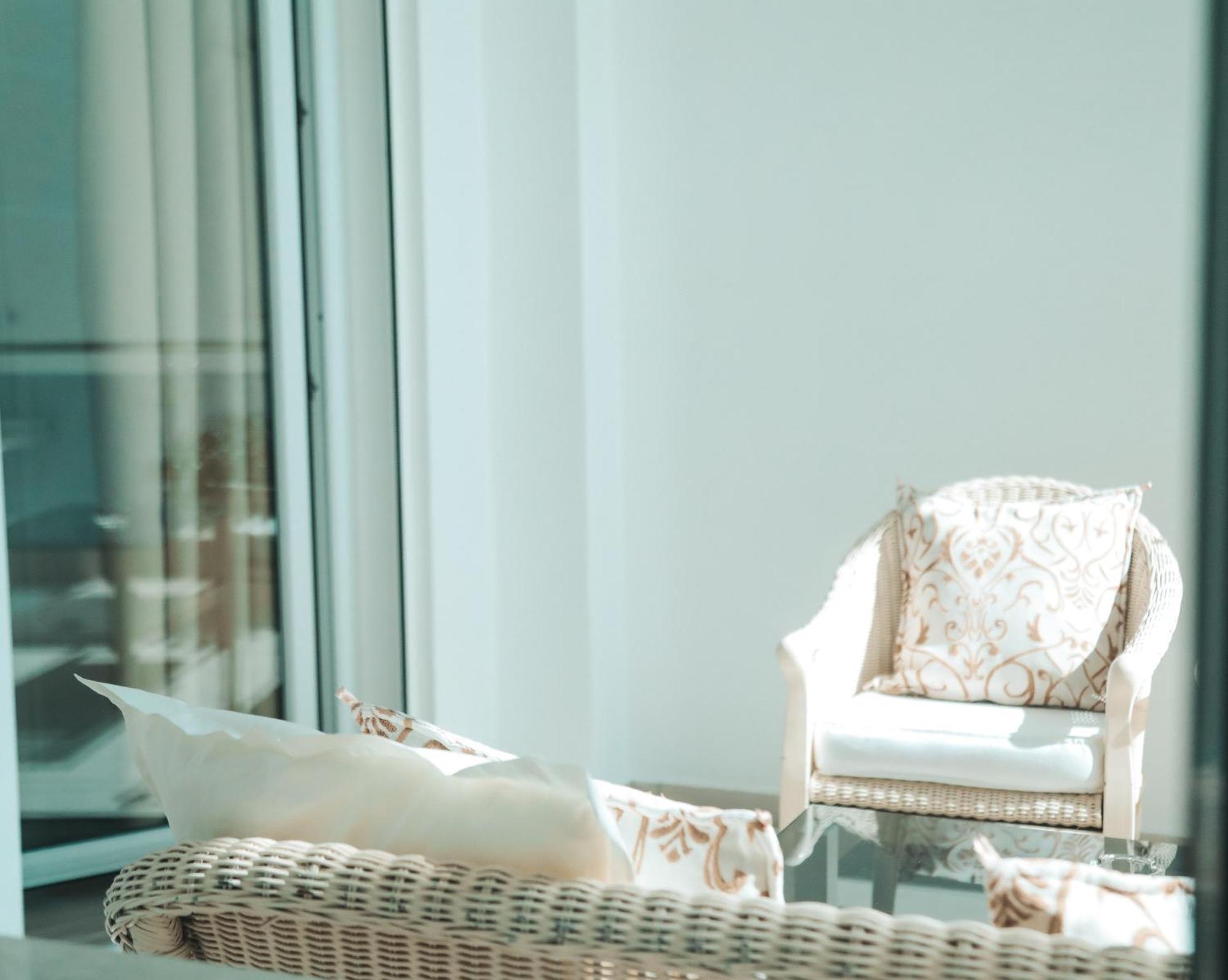 Limani Deluxe Apartments Sarandë エクステリア 写真