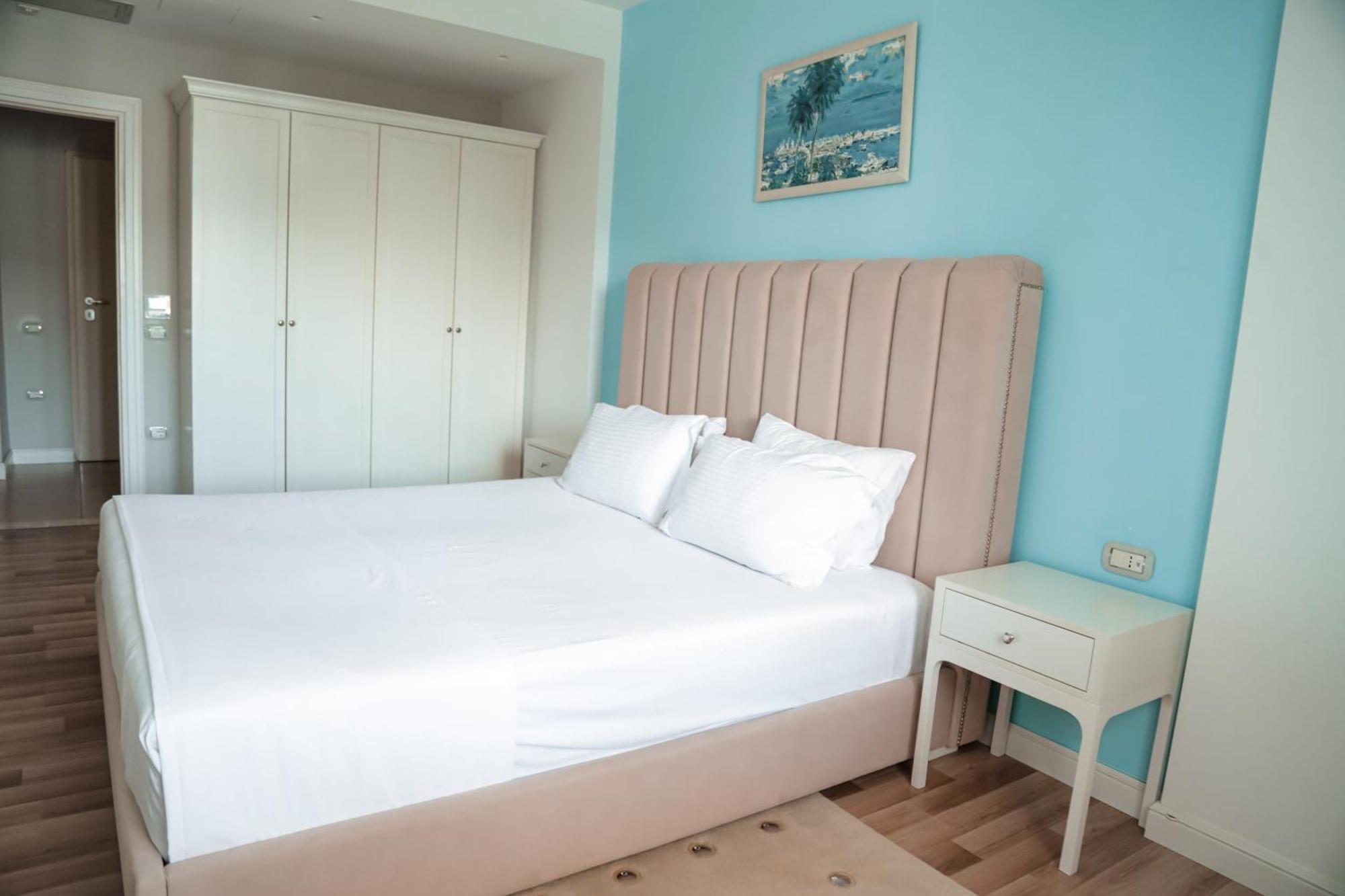 Limani Deluxe Apartments Sarandë エクステリア 写真