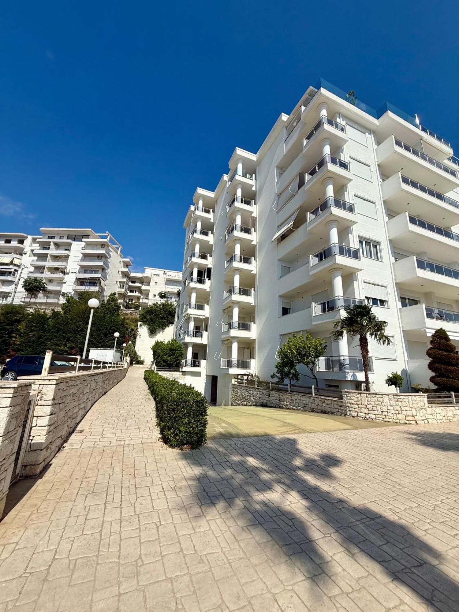 Limani Deluxe Apartments Sarandë エクステリア 写真
