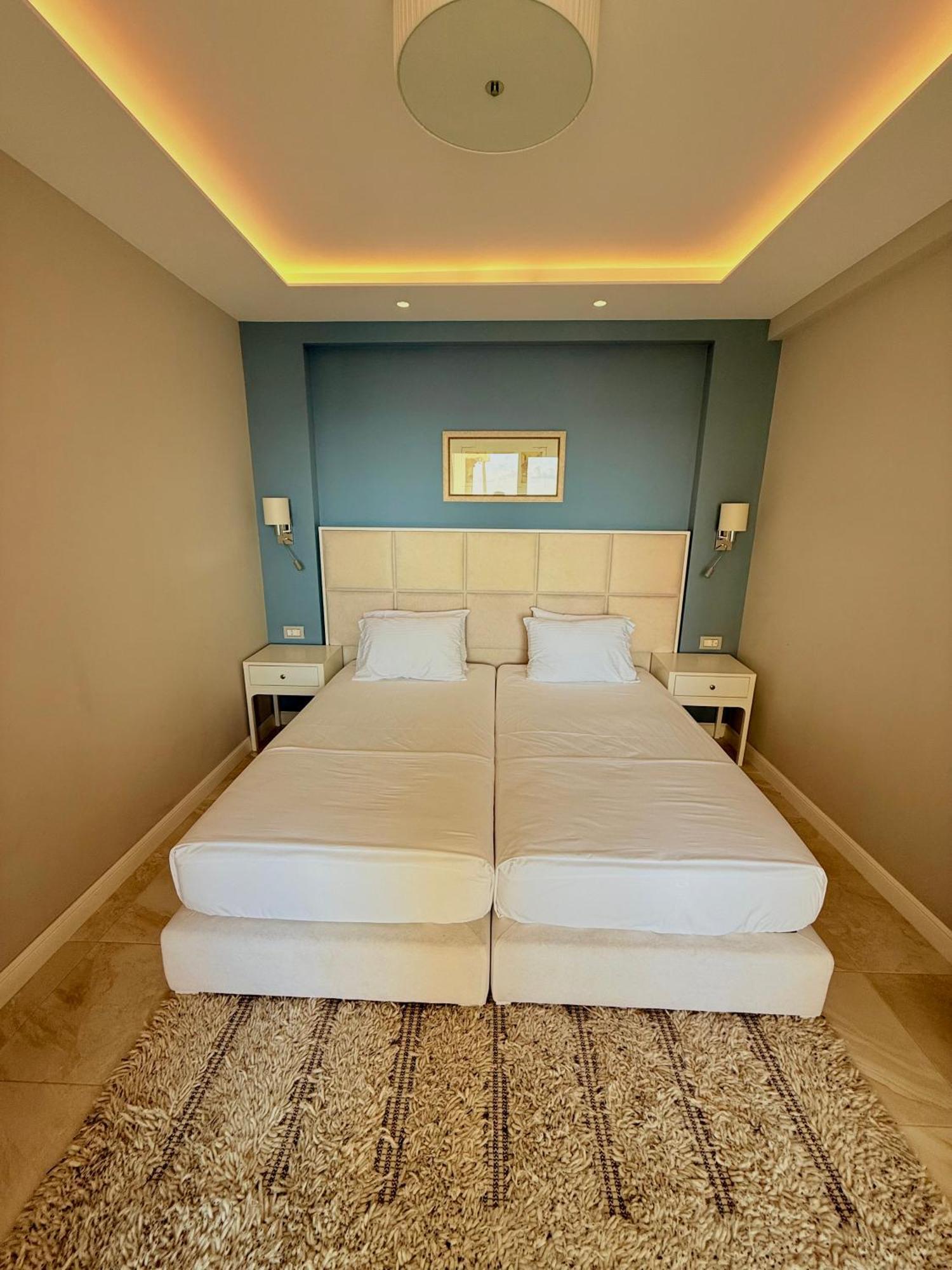 Limani Deluxe Apartments Sarandë エクステリア 写真