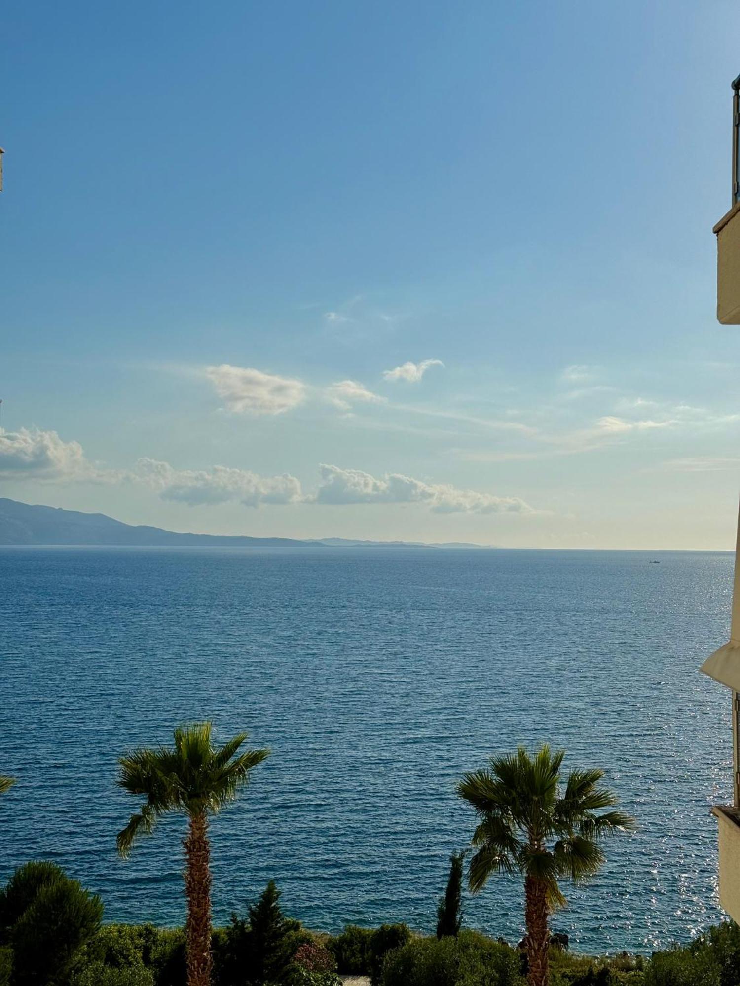 Limani Deluxe Apartments Sarandë エクステリア 写真