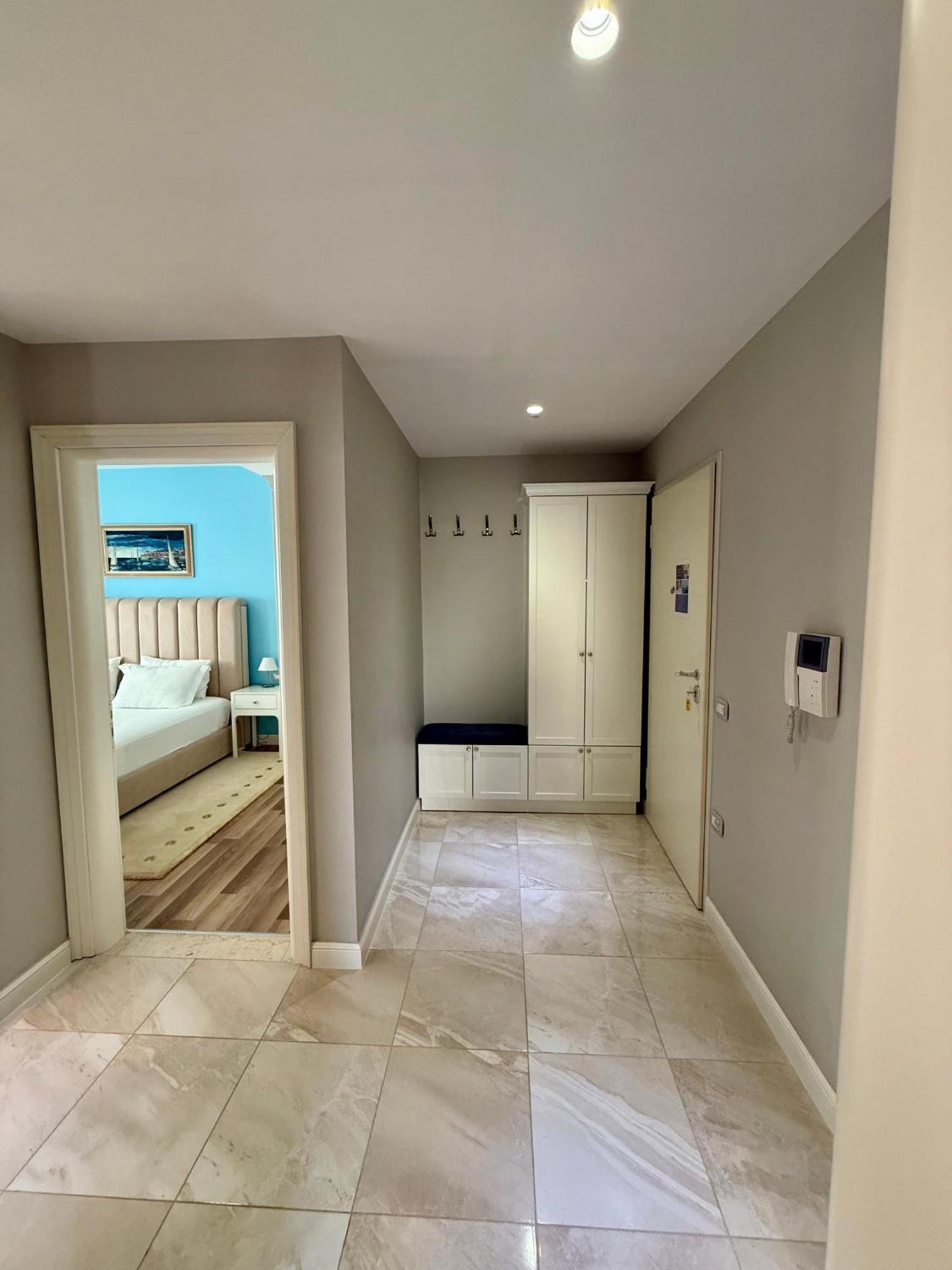 Limani Deluxe Apartments Sarandë エクステリア 写真