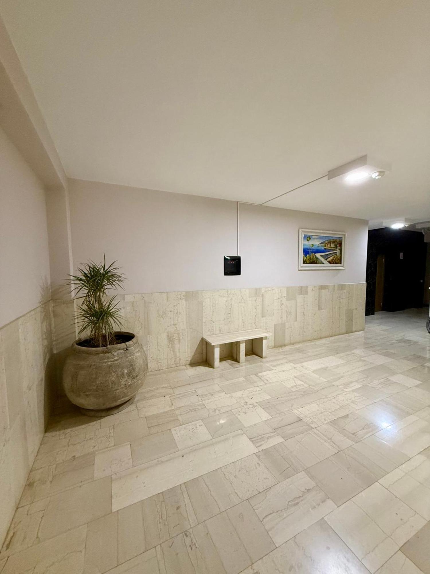 Limani Deluxe Apartments Sarandë エクステリア 写真