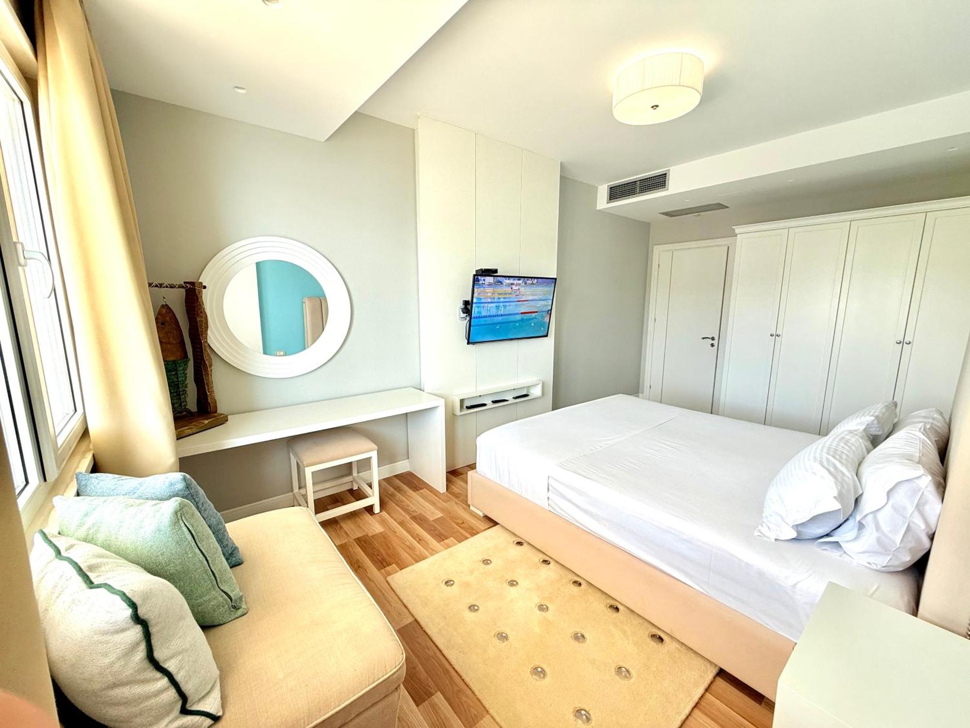 Limani Deluxe Apartments Sarandë エクステリア 写真